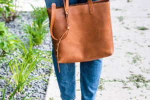 Madewell Zip Top Transport Crossbody Review